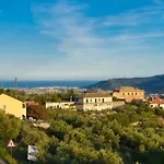 Casa Di Claudia Arnasco