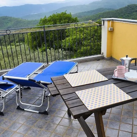 Apartament Casa Di Claudia Arnasco